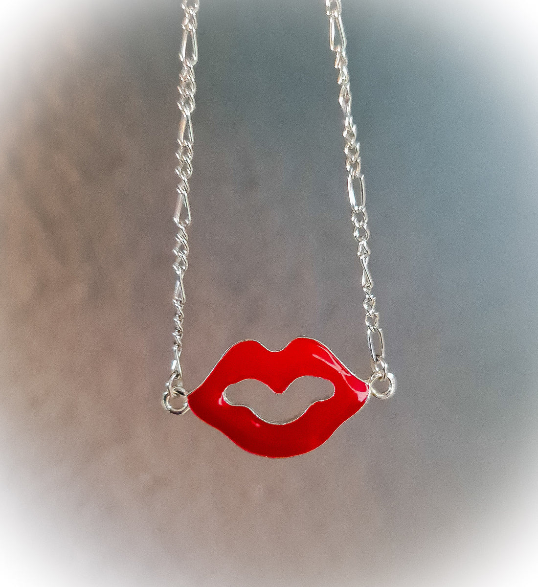 Lips Necklace| Forever Wild Alternative Emporium