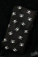 Skull Crossbones Zipper Pouch