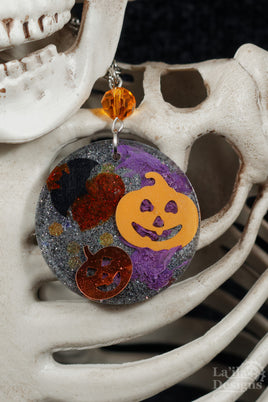 Round Halloween Necklace v1