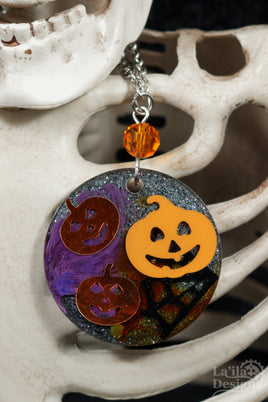 Round Halloween Necklace v2