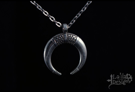 Double Horn Necklace