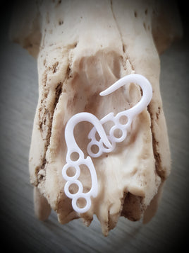 Knuckle Duster Ear Hanger
