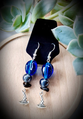 Witches Hat Onyx Glass Beads Earrings
