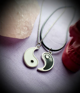 Yin Yang Friendship Lover Necklace Set