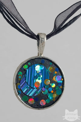 Round Necklace With Sequins